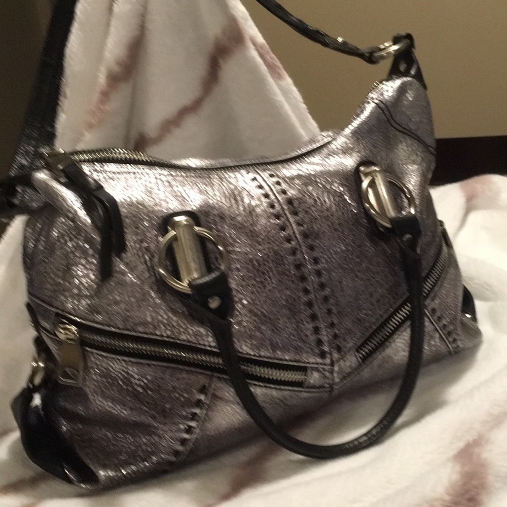 B Makowsky silver and black leather purse